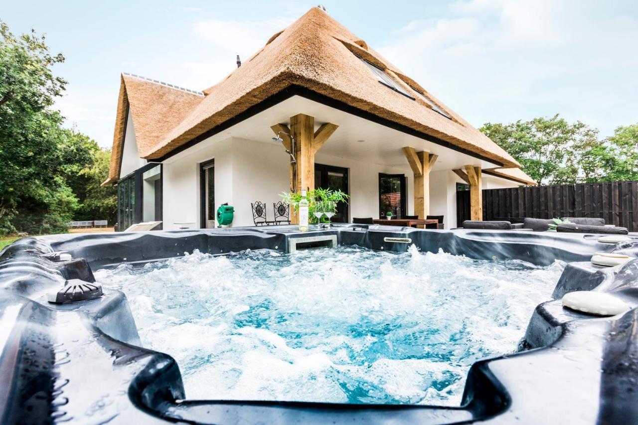 Bed and Breakfast The Island Life Texel - Wellness De Koog  Esterno foto