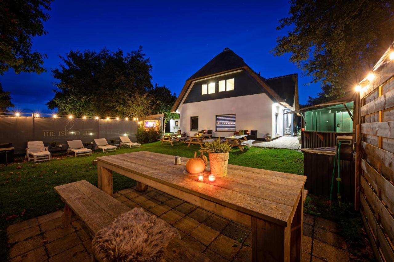Bed and Breakfast The Island Life Texel - Wellness De Koog  Esterno foto