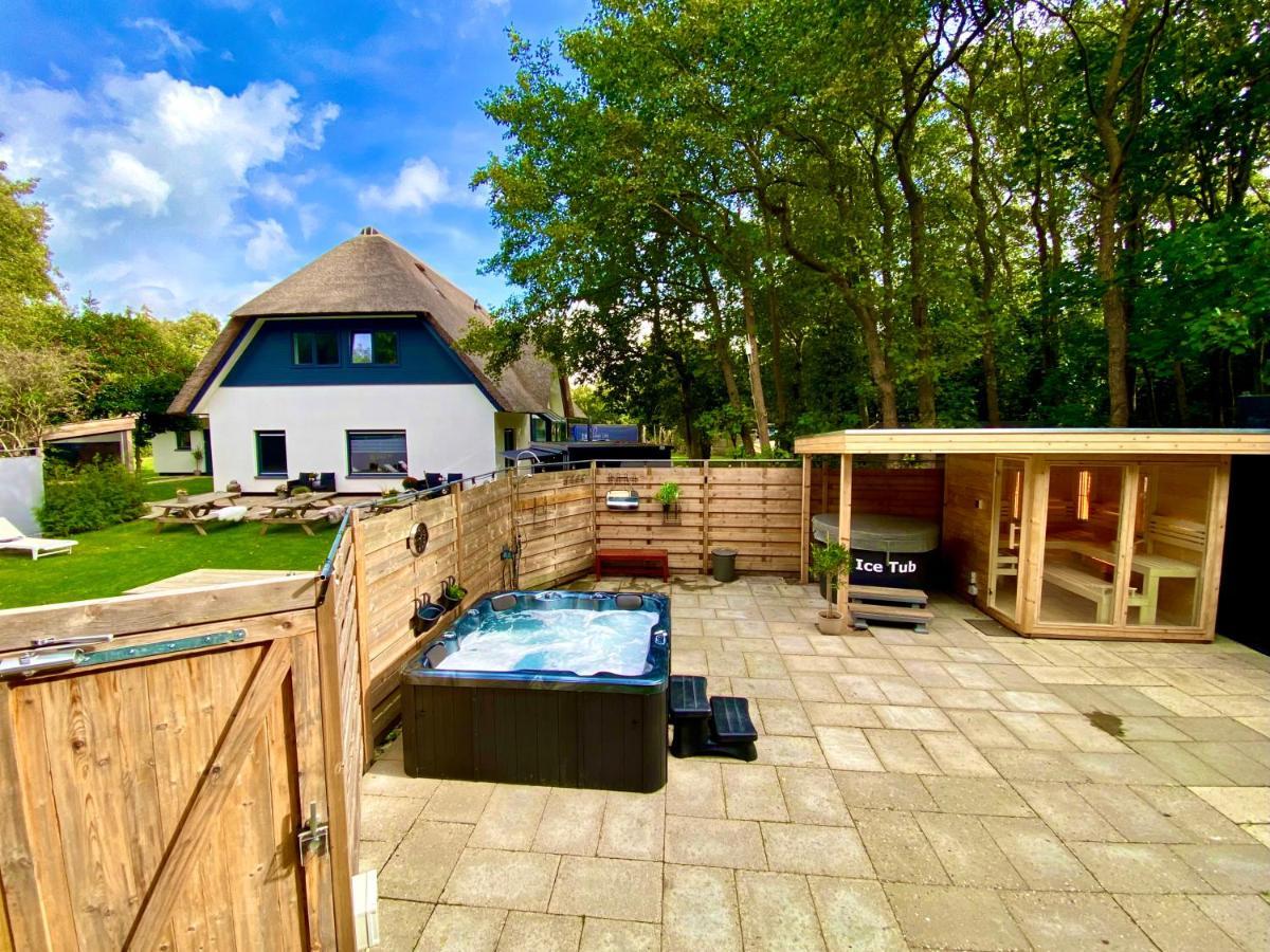 Bed and Breakfast The Island Life Texel - Wellness De Koog  Esterno foto